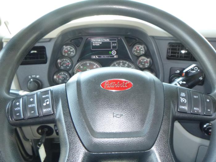2021 Peterbilt 567-22