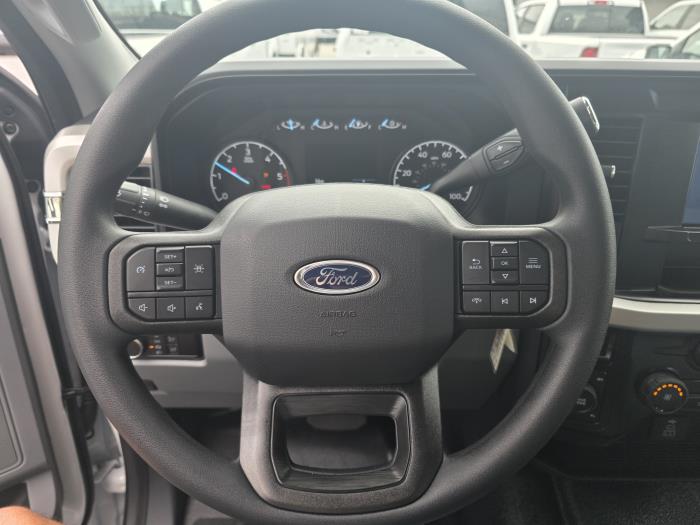 2025 Ford F-550-15