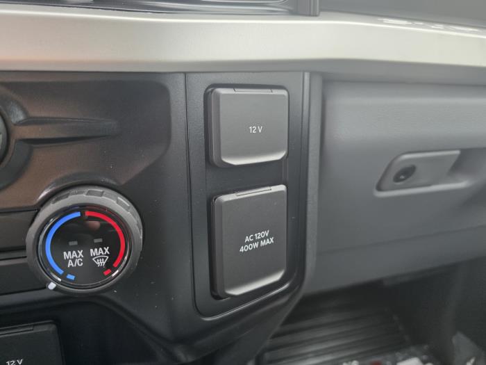 2025 Ford F-550-19