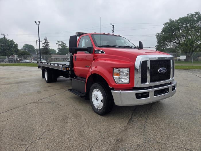 2021 Ford F-650-7