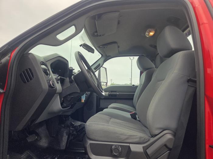 2021 Ford F-650-15