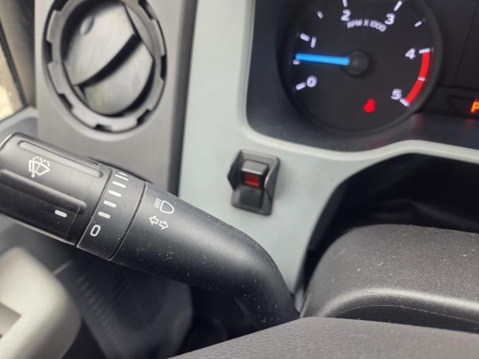 2021 Ford F-650-17
