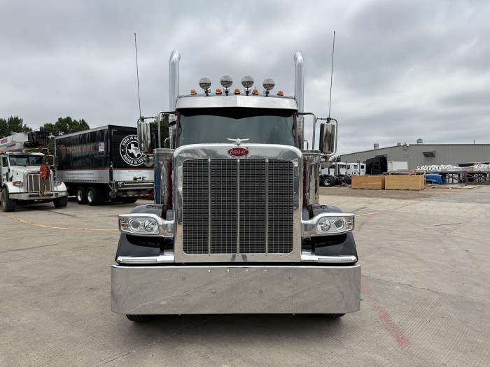 2024 Peterbilt 589-12
