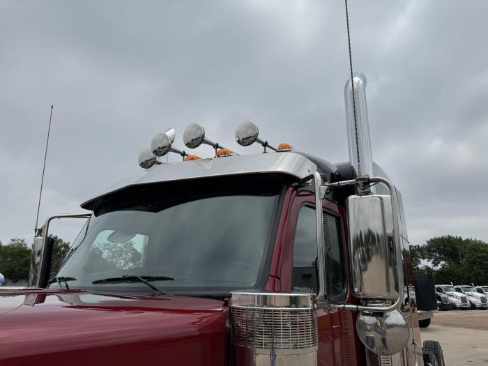 2024 Peterbilt 589-13