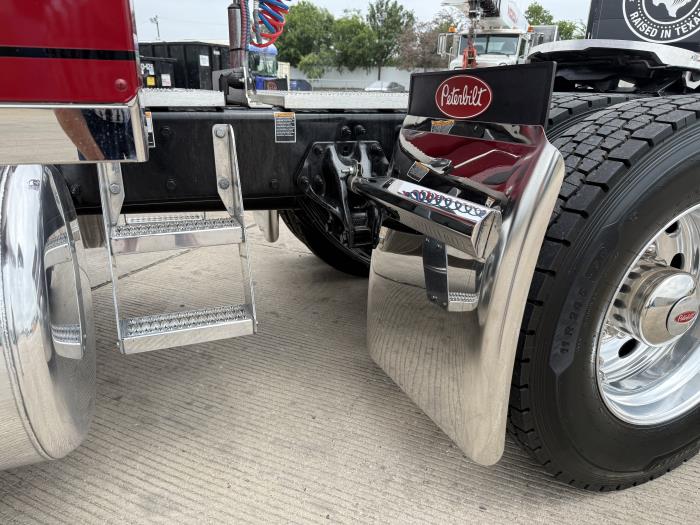 2024 Peterbilt 589-21