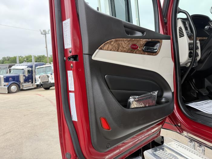 2024 Peterbilt 589-31