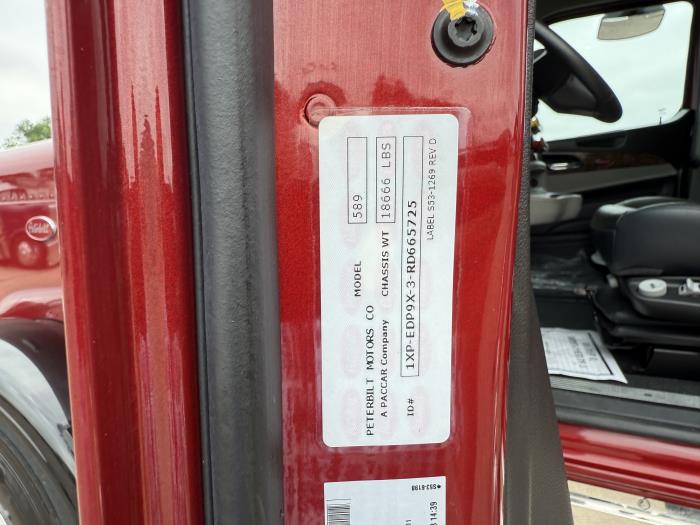 2024 Peterbilt 589-32