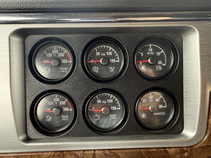 2024 Peterbilt 589-39