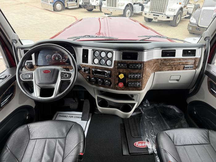 2024 Peterbilt 589-61