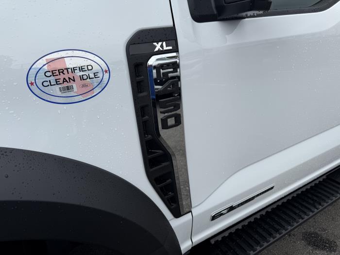 2025 Ford F-450-14