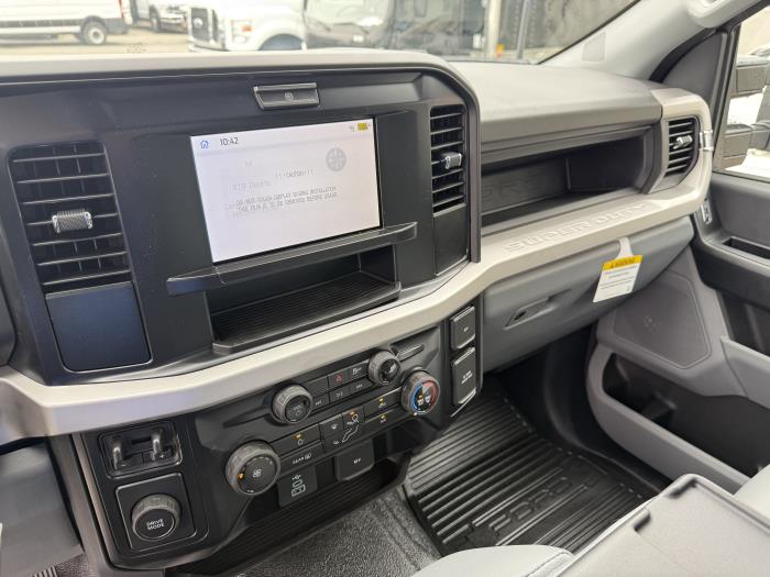 2025 Ford F-450-15