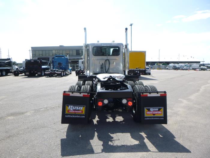 2020 Peterbilt 389-6