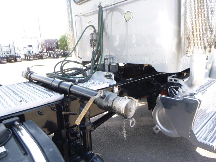 2020 Peterbilt 389-9