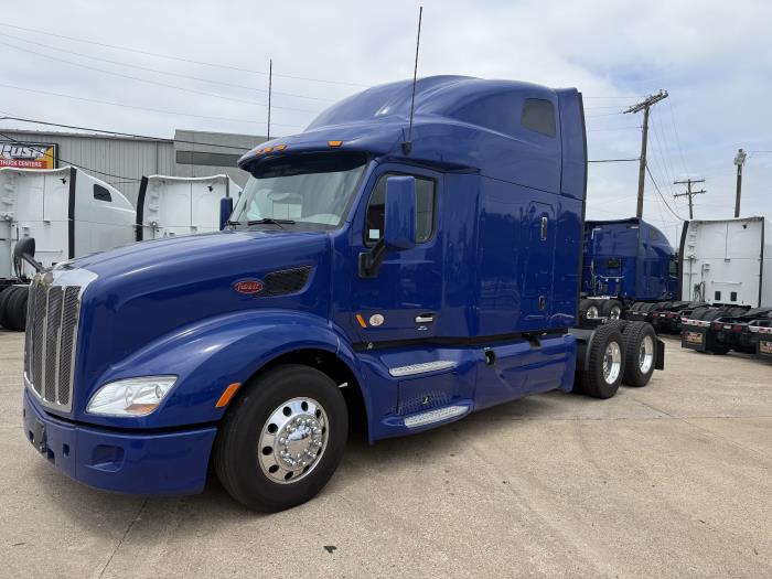 2022 Peterbilt 579-1