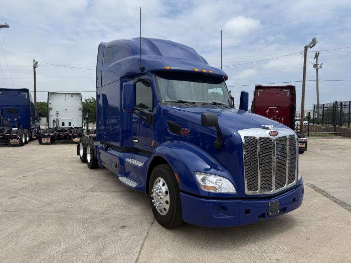 2022 Peterbilt 579-8