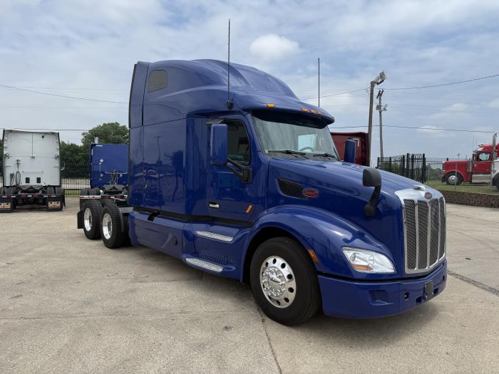 2022 Peterbilt 579-9