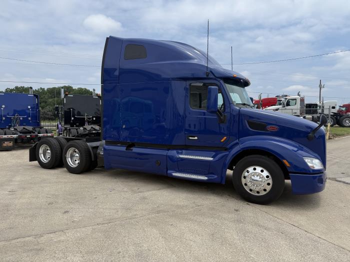 2022 Peterbilt 579-11