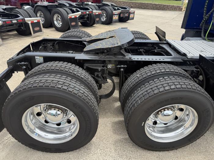 2022 Peterbilt 579-15