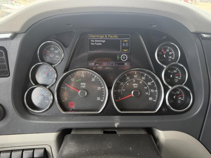 2022 Peterbilt 579-28