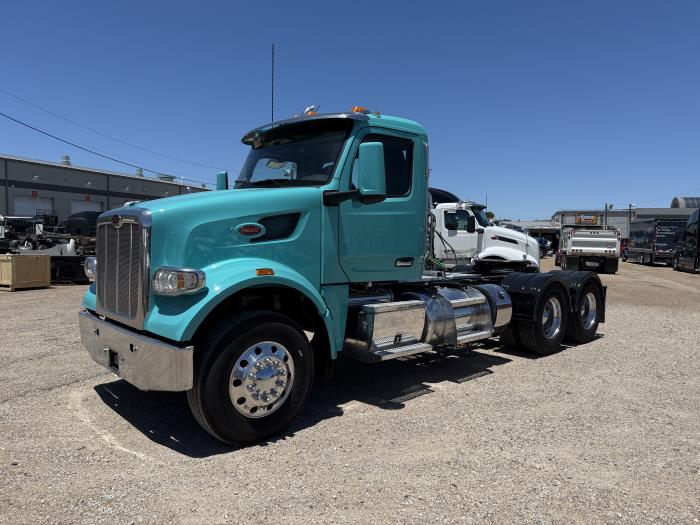 2023 Peterbilt 567-1