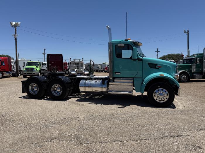 2023 Peterbilt 567-20