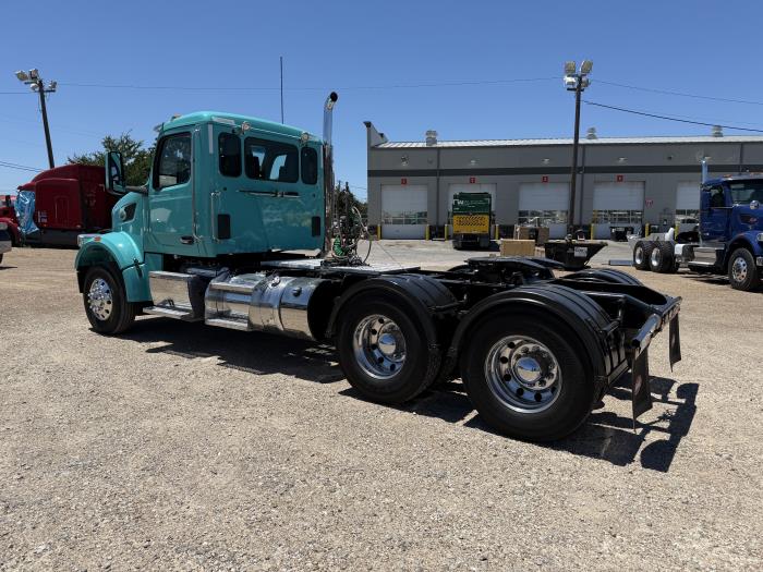 2023 Peterbilt 567-32