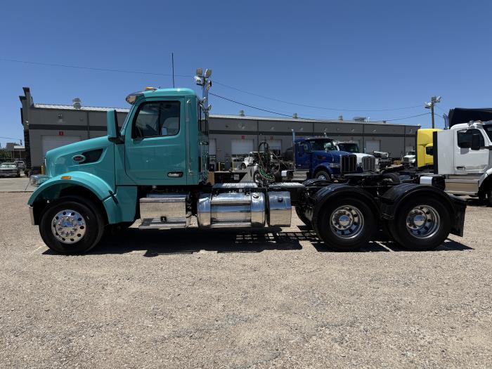 2023 Peterbilt 567-35
