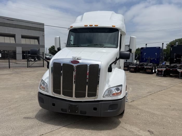 2021 Peterbilt 579-7