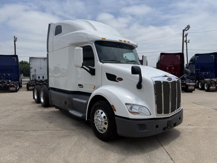 2021 Peterbilt 579-11