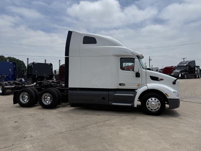 2021 Peterbilt 579-14