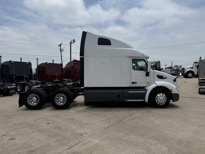 2021 Peterbilt 579-2