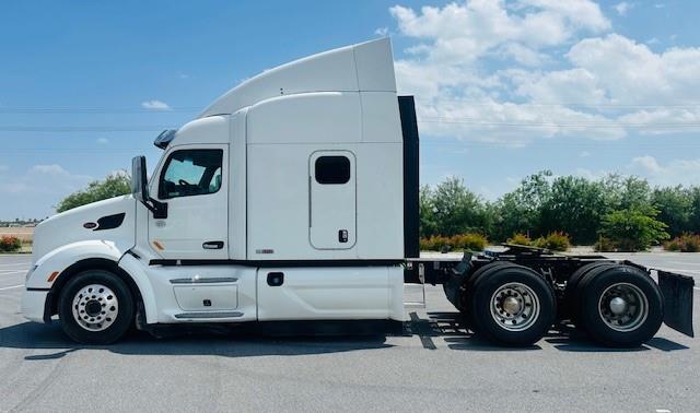 2019 Peterbilt 579-8