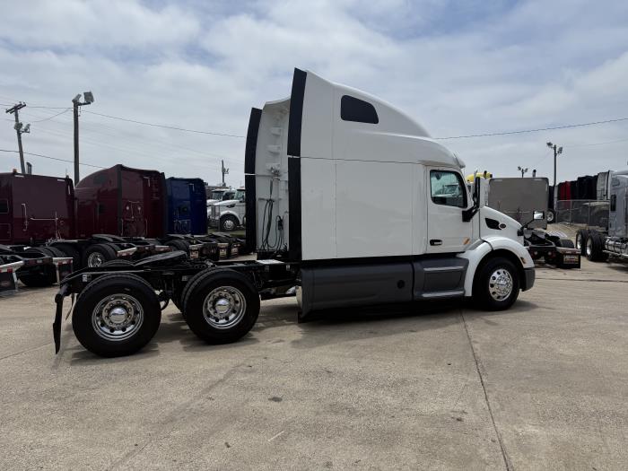 2021 Peterbilt 579-16
