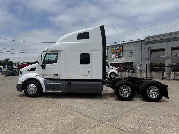 2021 Peterbilt 579-24