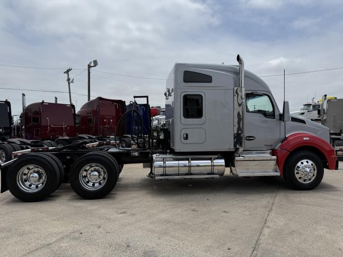 2019 Kenworth T880-12