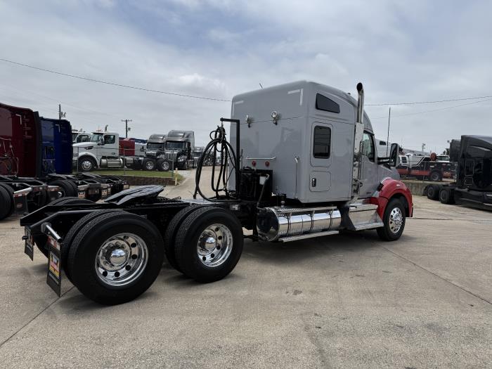 2019 Kenworth T880-14
