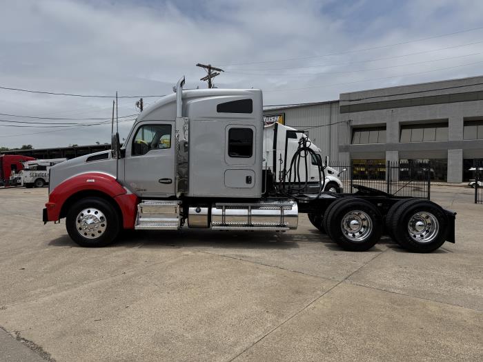 2019 Kenworth T880-23