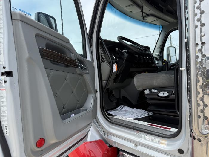 2019 Kenworth T880-27