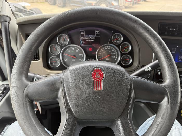 2019 Kenworth T880-30