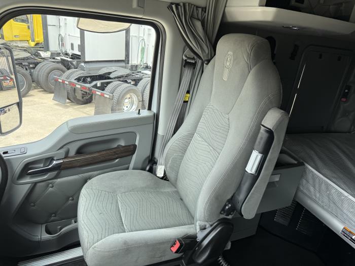 2019 Kenworth T880-33
