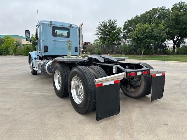 2022 Peterbilt 567-5