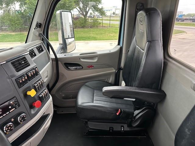 2022 Peterbilt 567-18