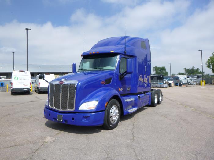 2022 Peterbilt 579-1