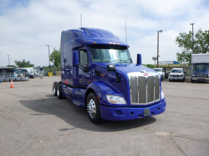 2022 Peterbilt 579-2