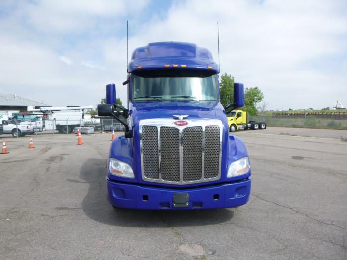 2022 Peterbilt 579-3