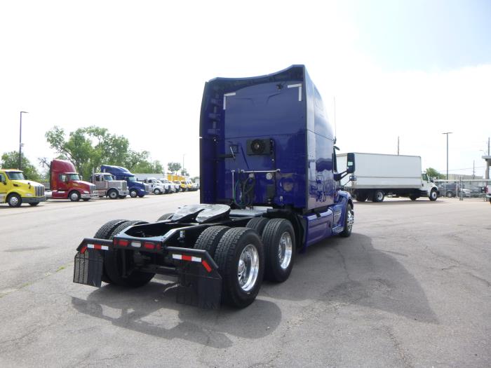 2022 Peterbilt 579-7
