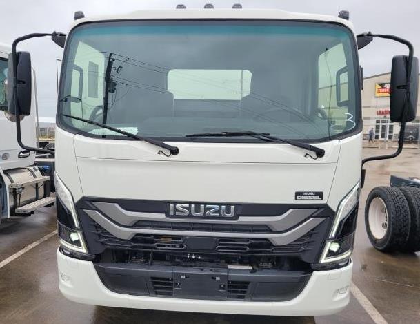 2025 Isuzu NRR-7