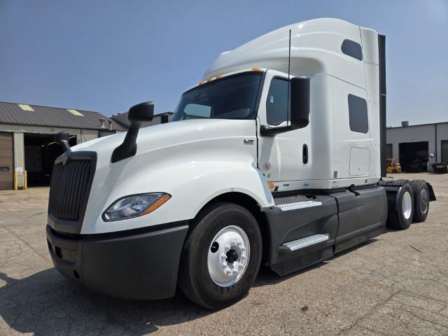 2022 International LT625-1