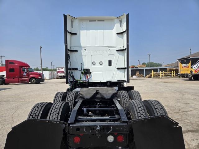 2022 International LT625-5