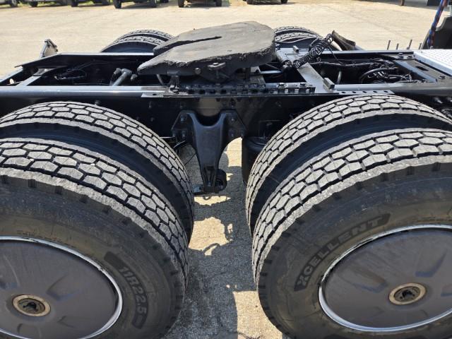 2022 International LT625-19